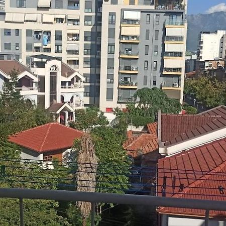 Royal 3 Hostel Tirana Kültér fotó