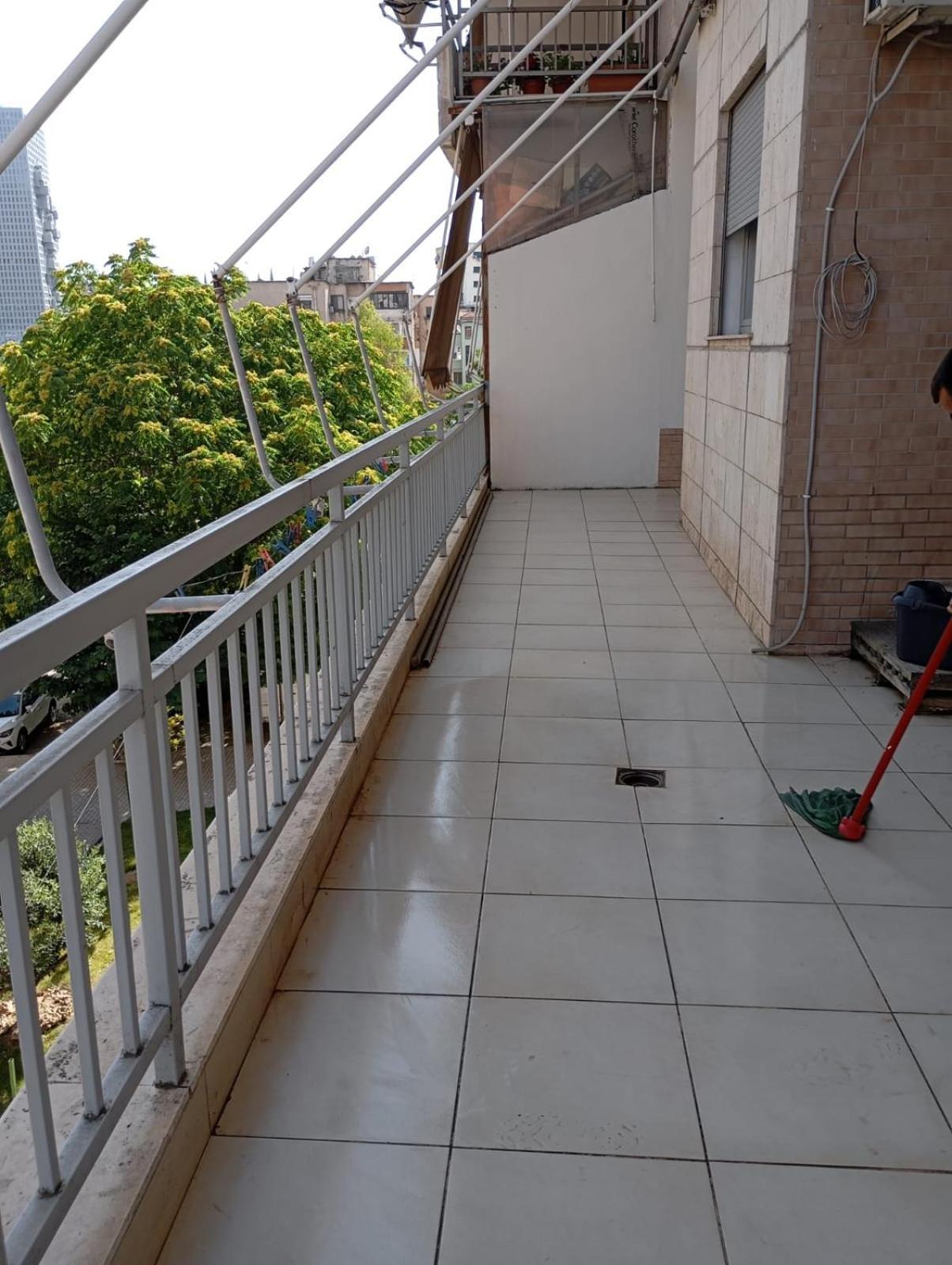 Royal 3 Hostel Tirana Kültér fotó