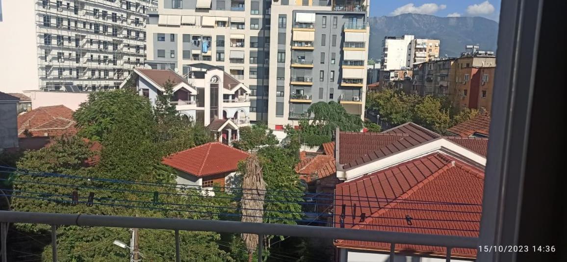 Royal 3 Hostel Tirana Kültér fotó