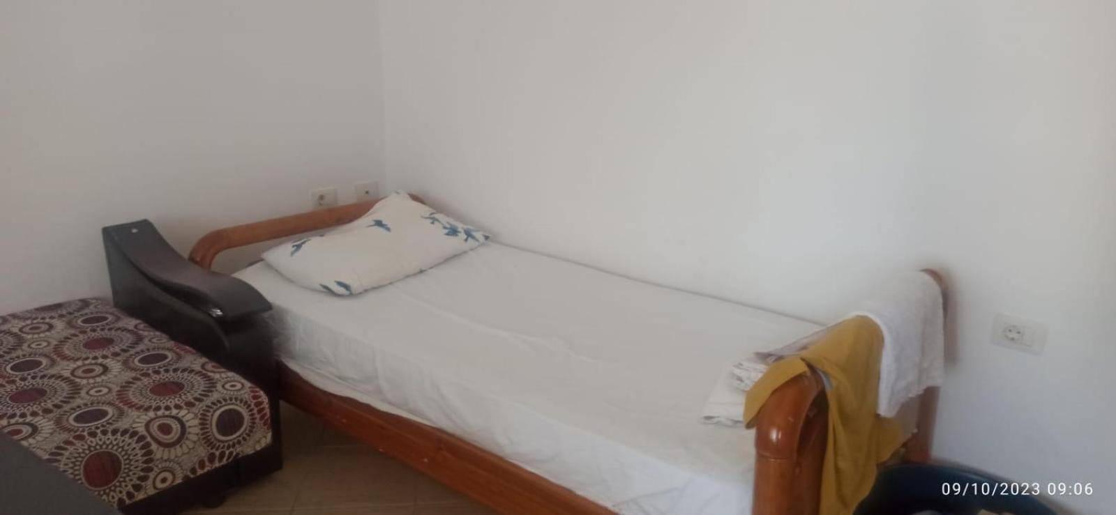 Royal 3 Hostel Tirana Kültér fotó