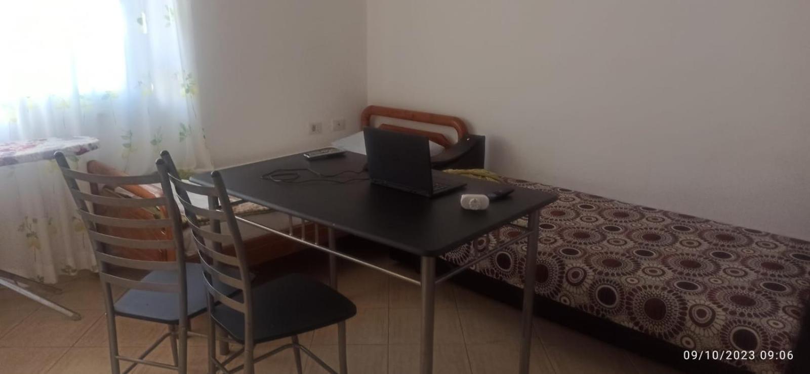 Royal 3 Hostel Tirana Kültér fotó