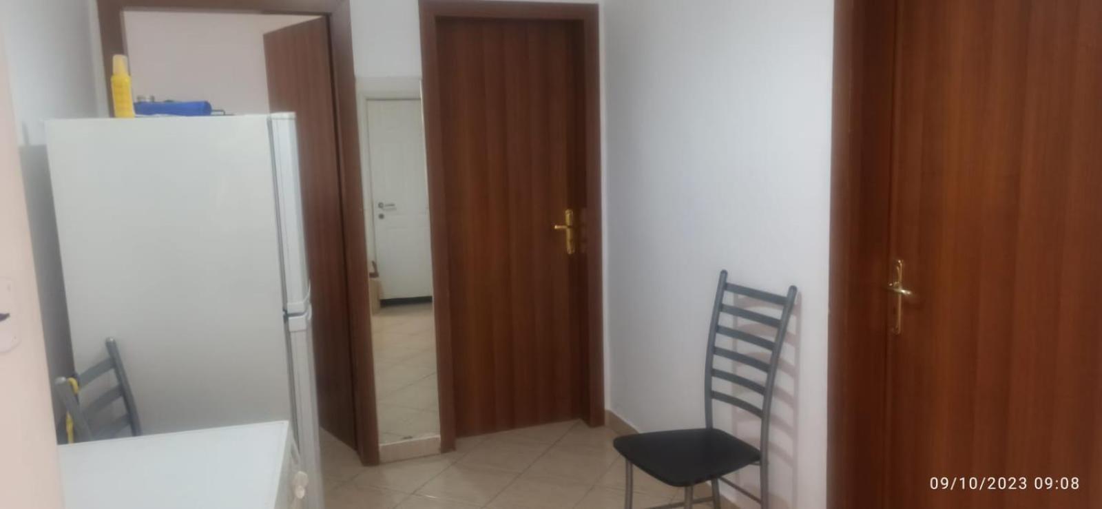 Royal 3 Hostel Tirana Kültér fotó